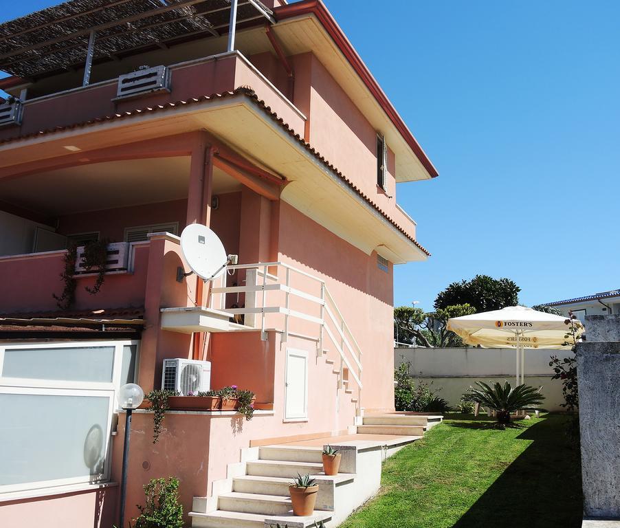 Le Ninfe Bed And Breakfast Anzio Buitenkant foto